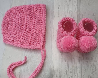 Crochet baby bonnet, pompom booties, pink baby bonnet, newborn