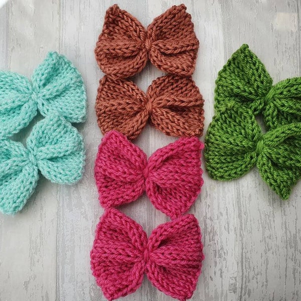 Handknit baby hairclips, baby hair bows, child hair accessories