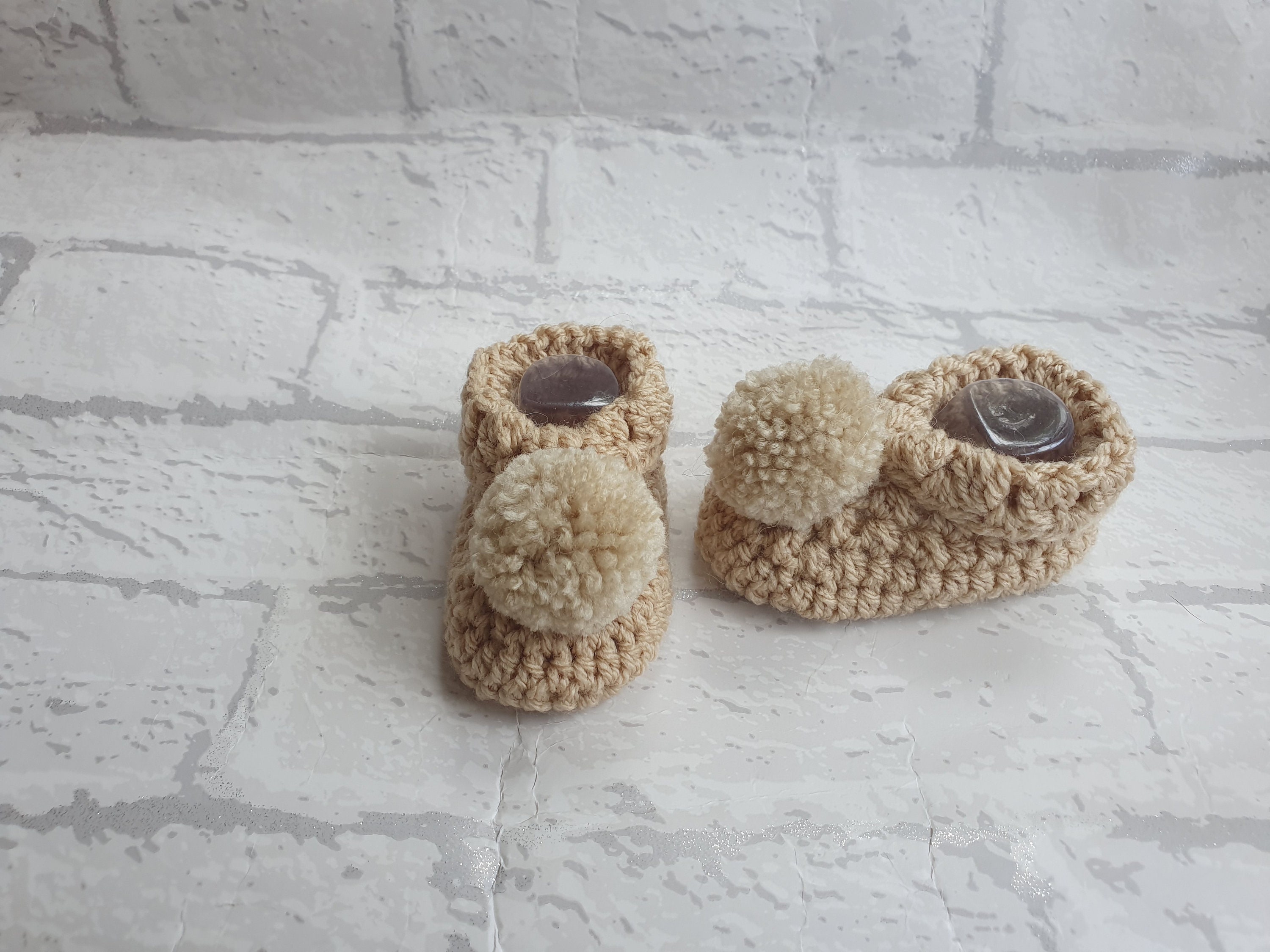 Best newborn deals booties