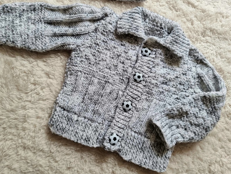 Pull bébé tricoté à la main, cardigan noir et blanc, bonnet bébé tricoté, bonnet bébé tricoté main, vêtements 3-6 mois image 5