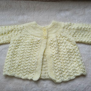 giacca da matinée lavorata a mano, maglione per bambini lavorato a maglia, cardigan per bambini al limone, 0-3 mesi