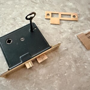 NOS Brass Keyed Entry Mortise Door Lock for Door Knobs w/ Key & Strike