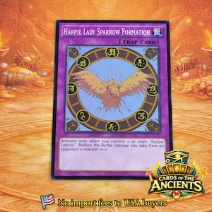 Könnte beinhalten: Eine violette Yu-Gi-Oh!-Fallenkarte mit dem Titel Harpie Lady Sparrow Formation. Die Karte zeigt ein zentrales kreisförmiges Emblem mit einer goldenen Vogelillustration, umgeben von Symbolen. Der Textbereich erklärt den Karteneffekt.
