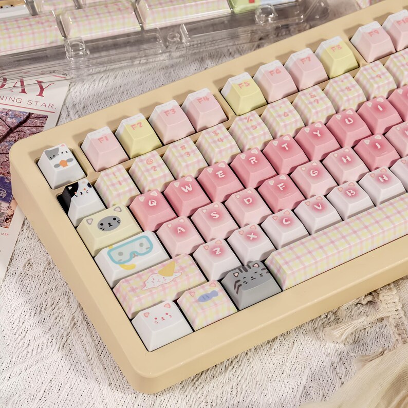 Cute Cat Keycaps Set, MOA PBT, Kawaii Pink Yellow (140 Keys) - Etsy
