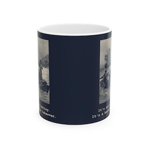No es un motín. Es una adquisición hostil. — Taza vintage de Treasure Island imagen 2