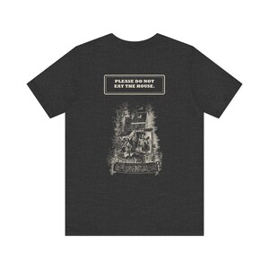 „Bitte nicht das Haus essen“-Shirt – Hänsel und Gretel Vorder- und Rückseite, Vintage-Märchen der Gebrüder Grimm Bild 4