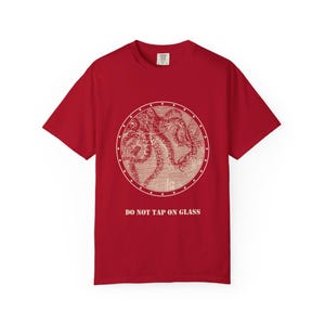 No golpear el cristal (camiseta), camiseta con ojo de buey de calamar gigante, cartel divertido para acuario, grabado de Julio Verne de 1870. imagen 14
