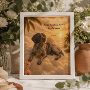 Puede incluir: Una impresión enmarcada en blanco que muestra a un perro marrón y blanco con gafas de sol redondas, tumbado sobre nubes al atardecer con palmeras y flores. El texto dice: Clouds. Sunshine. No Vet Appointments. The Cloudside.