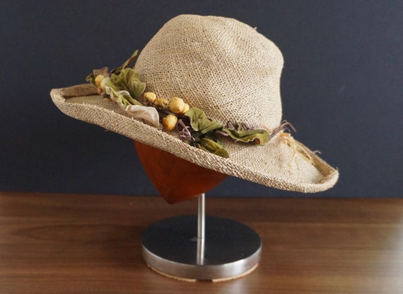 CHIC Straw Summer Hat by Carol Carr Millinery, Pa… - image 3
