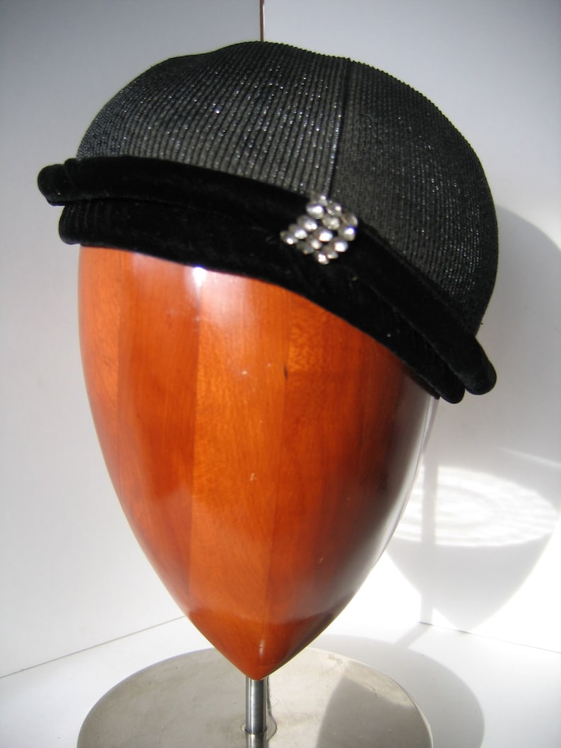 Elegant 50s Black Cocktail Cap/Hat, Straw with Velvet. Great Condition. image 1