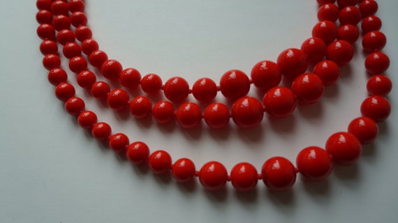 FAB Vintage Castlecliff 3 Strand Necklace of Red … - image 6