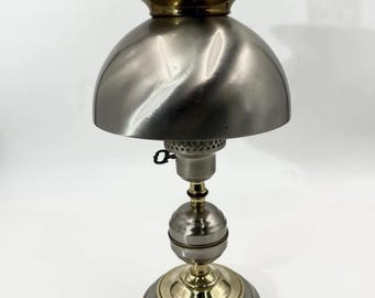 Lampa stołowa do salonu w stylu vintage z mosiądzu z ozdobnym kloszem w kształcie kopuły, Hurricane Electric Light