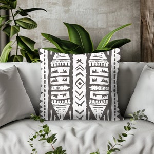 Tribal Lines Pillow Cover