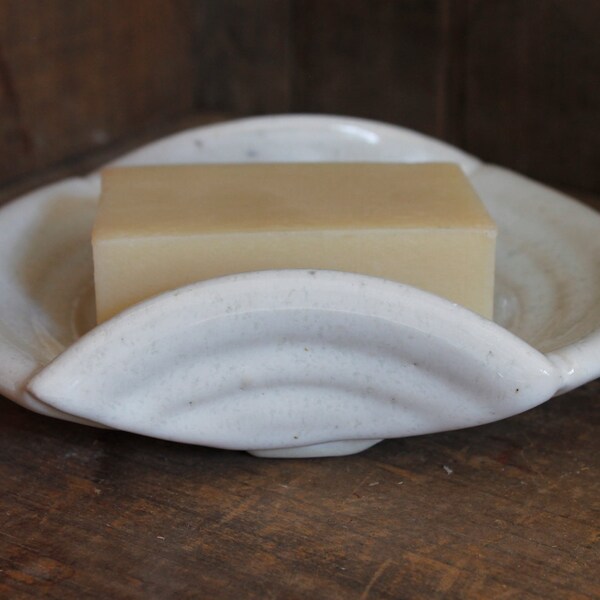 Pottery Soap Dish // Ceramic Soap Holder // Hostess Gift