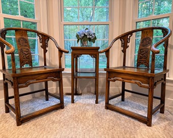 Pair of Chinese Elm Horseshoe Back Armchairs with Matching Side Table – Ming Style, Hand-Carved Details