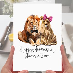Biglietto d'auguri per l'anniversario del leone, leonessa personalizzata