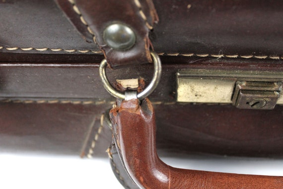 Vintage Brown Leather Suitcase / Luggage - image 8