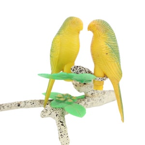 Vintage Parrot Salt and Pepper Shakers image 1