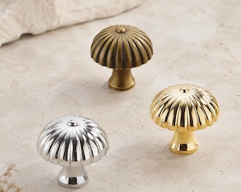 Fluted Cabinet Knob, Round Brass Drawer Knob, Vintage Dresser Knob, Gold Silver Cabinet Hardware, Decorative Furniture Knob