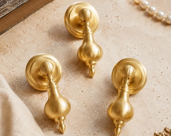 Vintage Brass Drop Pull, Antique Style Cabinet Knob, Decorative Dresser Drawer Pull, Round Brass Furniture Handle, Classic Cabinet Hardware