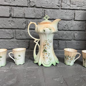 Servizio da 5 pezzi di cioccolatiera vintage in porcellana Limoges americana, con margherite verdi.