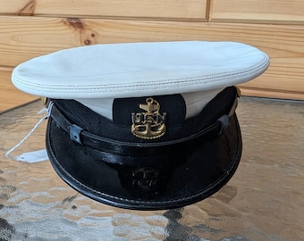 Gorra de servicio con visera de uniforme formal vintage de la Marina de los EE. UU. (USN) de los años 60-70.
