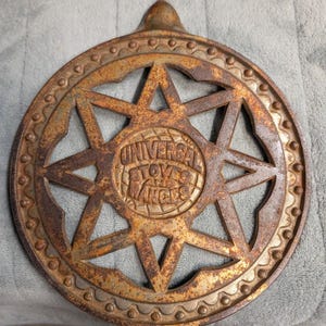 Antique Universal Stoves and Ranges Cast Iron Trivet Stove Plate Cover #82 292