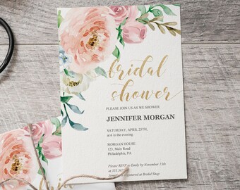 Może przedstawiać: Zaproszenie na wieczór panieński z akwarelowym wzorem kwiatowym w odcieniach różu i zieleni. Zaproszenie zawiera tekst "bridal shower" w złotej czcionce i imię "Jennifer Morgan".