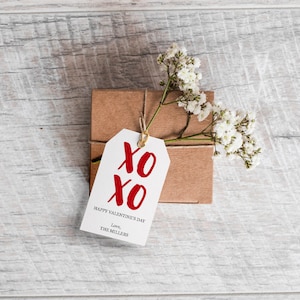 Etichette per regali di San Valentino con XOXO scritto in rosso, testo editabile, da stampare e tagliare, PDF editabile