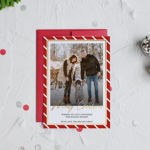 Cartolina auguri di natale con fotografia, bellissima auto vintage e righe rosse, da stampare aa024