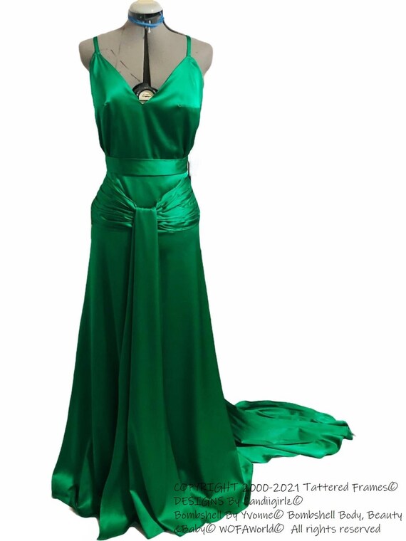 green emerald velvet dress ED4163-2 – A & M Enterprises Bridal