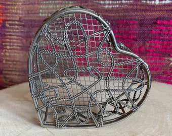 Heart Box-Metal Heart Box-Hinged Box-Valentines Day Gift-Ring Bearer Box-Unique Box-Wire Box-Trinket Box-Jewelry Box