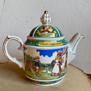 Dickens Teapot - Etsy