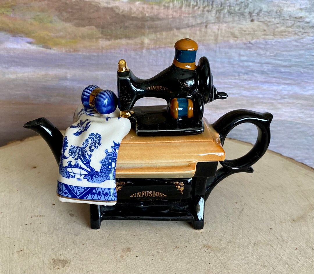 Paul Cardew Porcelain Sewing Machine Mini Teapotwillow Quiltvictorian