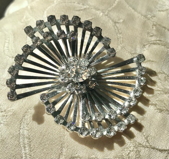 Vintage Coro Starburst Brooch-Rhinestones-Silver … - image 2