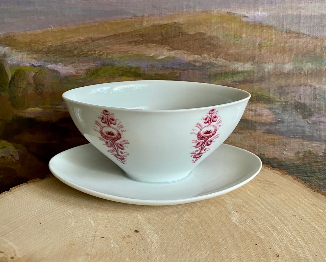 Furstenberg Porcelaingravy Bowl With Attached Plategermanywhite and