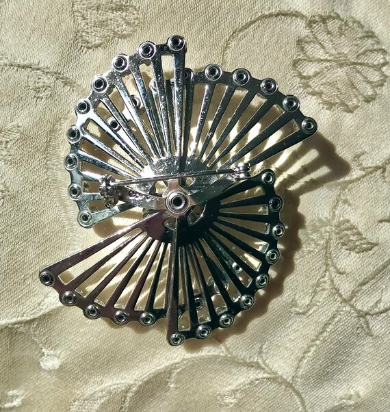 Vintage Coro Starburst Brooch-Rhinestones-Silver … - image 3