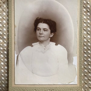 Victorian Portrait - Vintage Sepia Photograph - Collectibles - Vintage Photo - Victorian Woman