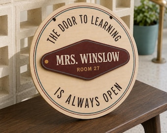 Personalized Motel Key Classroom Hanger, Round Wooden Teacher Name Plaque, Vintage School Gift