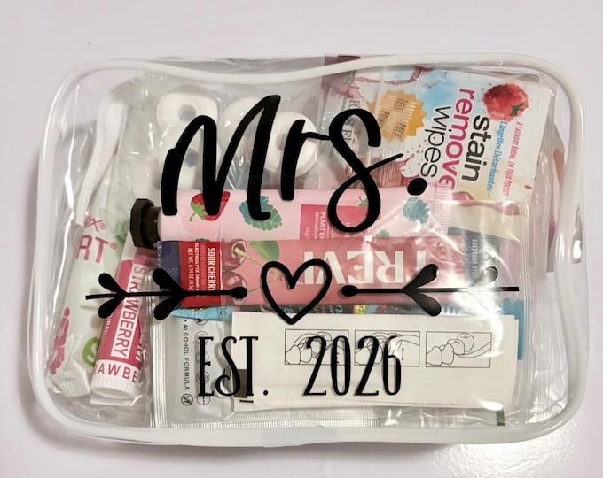 CUSTOMIZED Bride's Bestie Bag, Your Must Have Wedding Day Essentials Bag