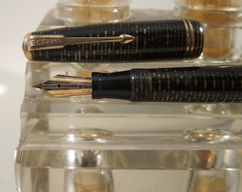 Restored Parker Vacumatic Fountain Pen Two-Jewel, Two-Band Golden Pearl Fine Point Vintage 1945