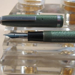 Restored Esterbrook &quot;SJ&quot; Fountain Pen Green w/ NOS 2556 Firm Fine Vintage 1950&#39;s