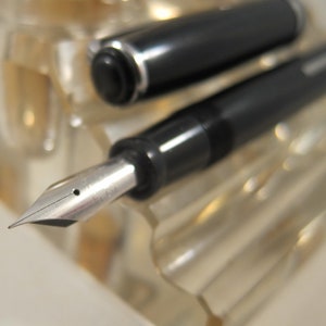 Gerestaureerde Esterbrook Late Transitional Vulpen Zwart met NOS 2550 Stevige extra fijne penpunt Vintage jaren 1940