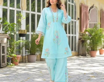 Hemelsblauwe Kurta-Panylset met bloemenborduurwerk | Katoenen etnische co-ord (Boho zomerkleding)