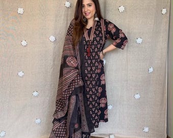 Zwarte kurta-broekpakset met Ajrakh-print en dupatta | Traditionele Indiase etnische kleding