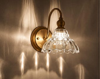 Vintage Antique Brass finish  Metal Wall Sconce, E26 Hardwired Wall Lamp, Retro Fluted Glass Wall Light for Bedroom Bathroom Entrywaya
