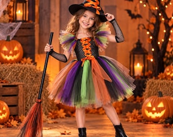 Costume da strega colorato per bambina, set di 5 pezzi per Halloween con abito tutù, cappello, scopa, sacchetto per dolcetti e scaldabraccia.