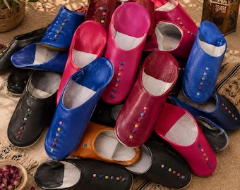 Pantofole babouche marocchine fatte a mano, scarpe marocchine in vera pelle, sabot unisex in stile berbero tradizionale, pantofole da casa boho
