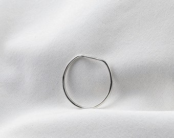 Flat ring - line ring - flat bar ring - geometric ring - minimalist ring - thin ring - simple dainty