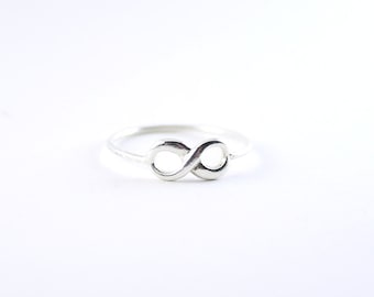 Infinity-ring - evighetsring i sterlingsilver - för alltid-ring - vänskapsring - minimalistisk nätthet